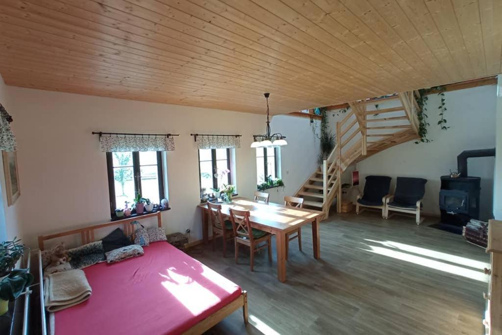 Chalupa Bez Hranic Krompach Esterno foto