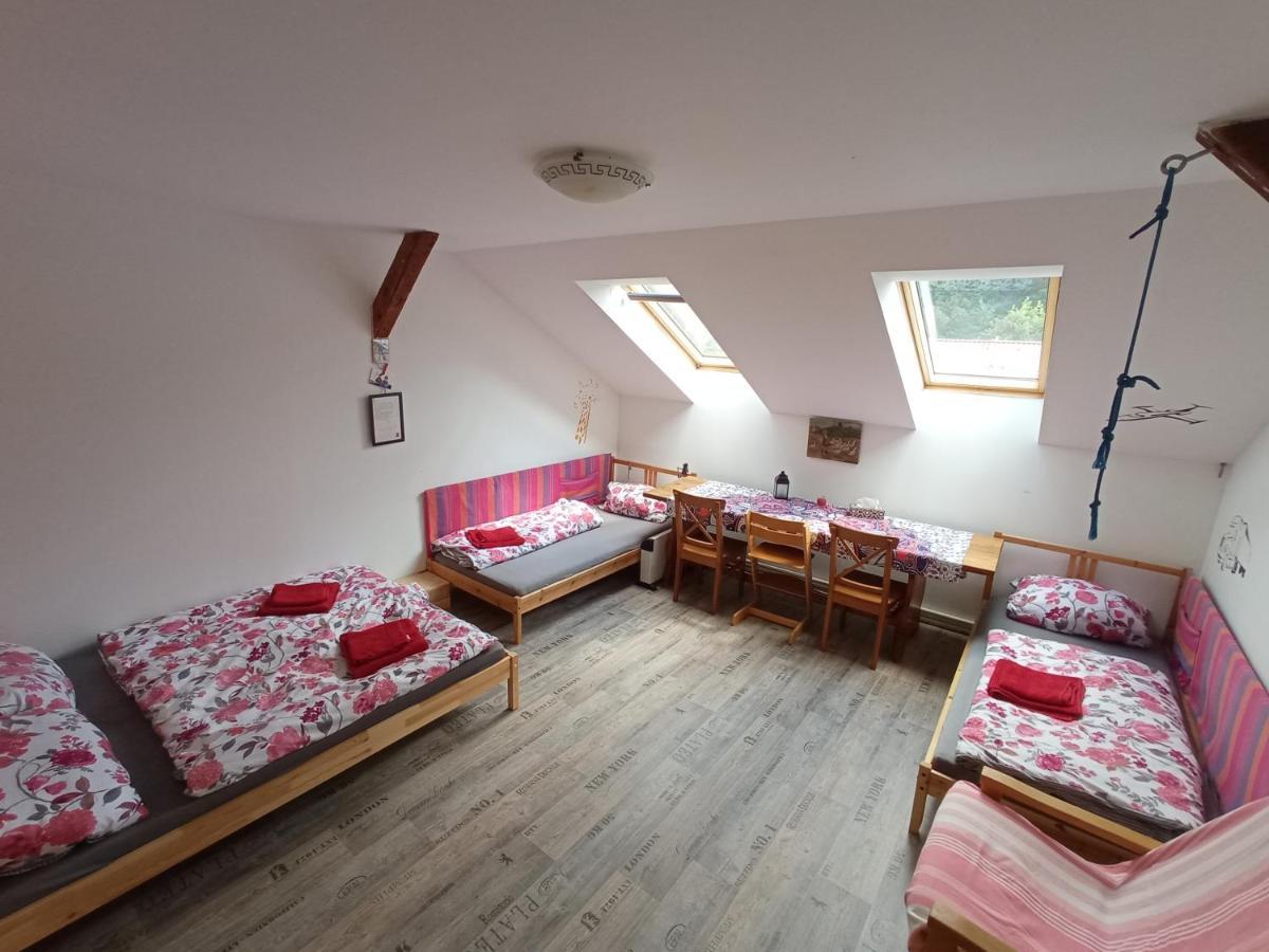 Chalupa Bez Hranic Krompach Esterno foto